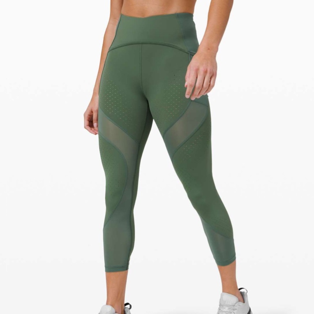 Lululemon Uncovered Strength High-Rise Crop 23" size 8 Green